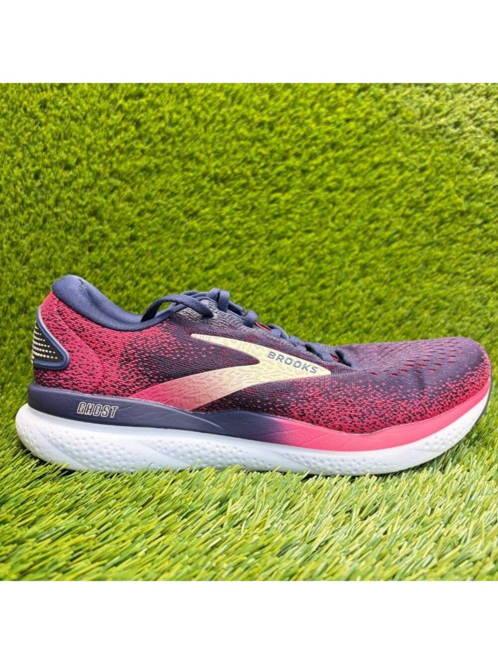 Brooks Ghost 16 Womens Size 9.5 Blue Pink White Athletic Running Shoes Sneakers
